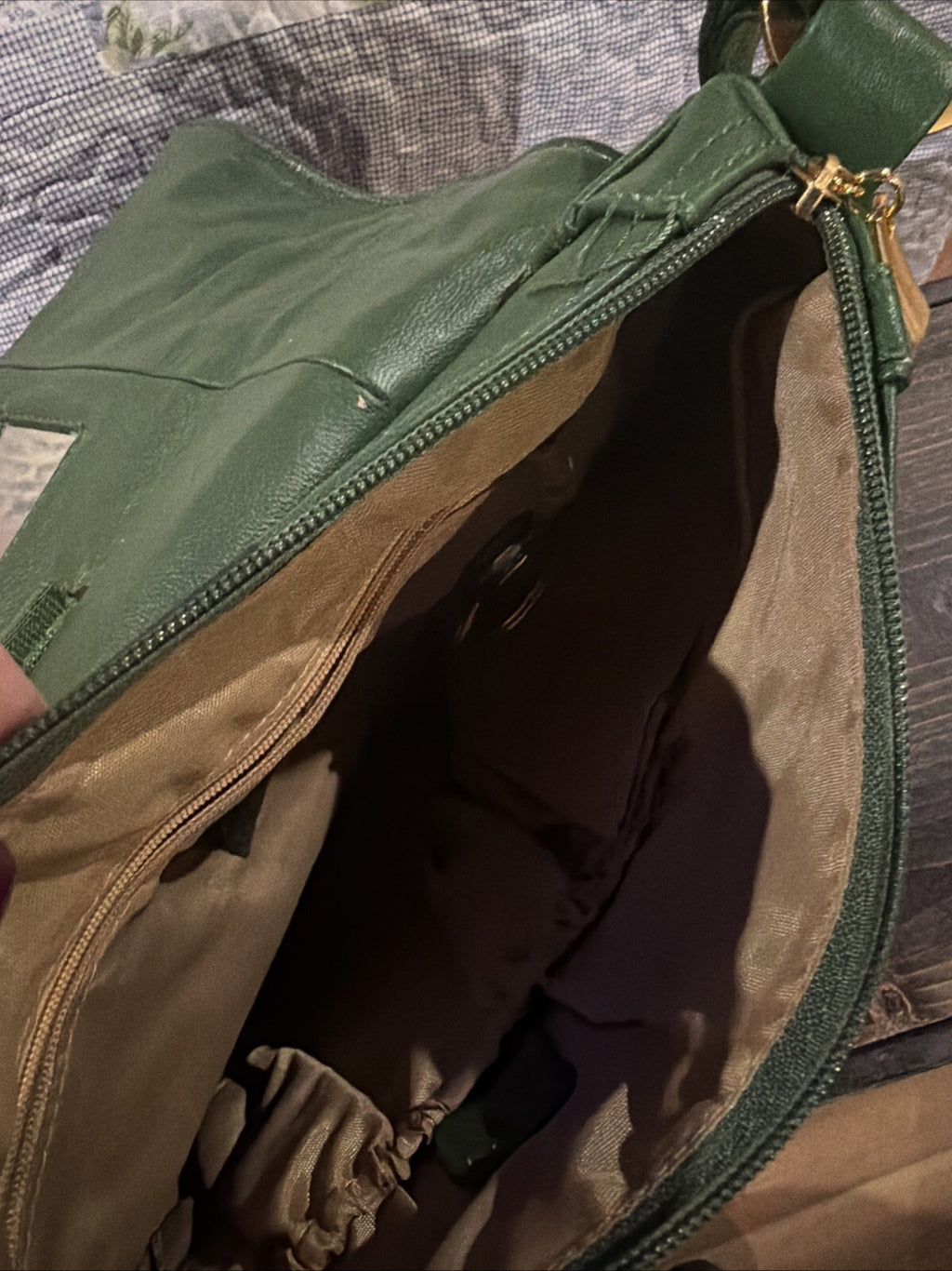 AJ Valenci womens handbag new leather, brgt forest green  14 inX10 in. full size