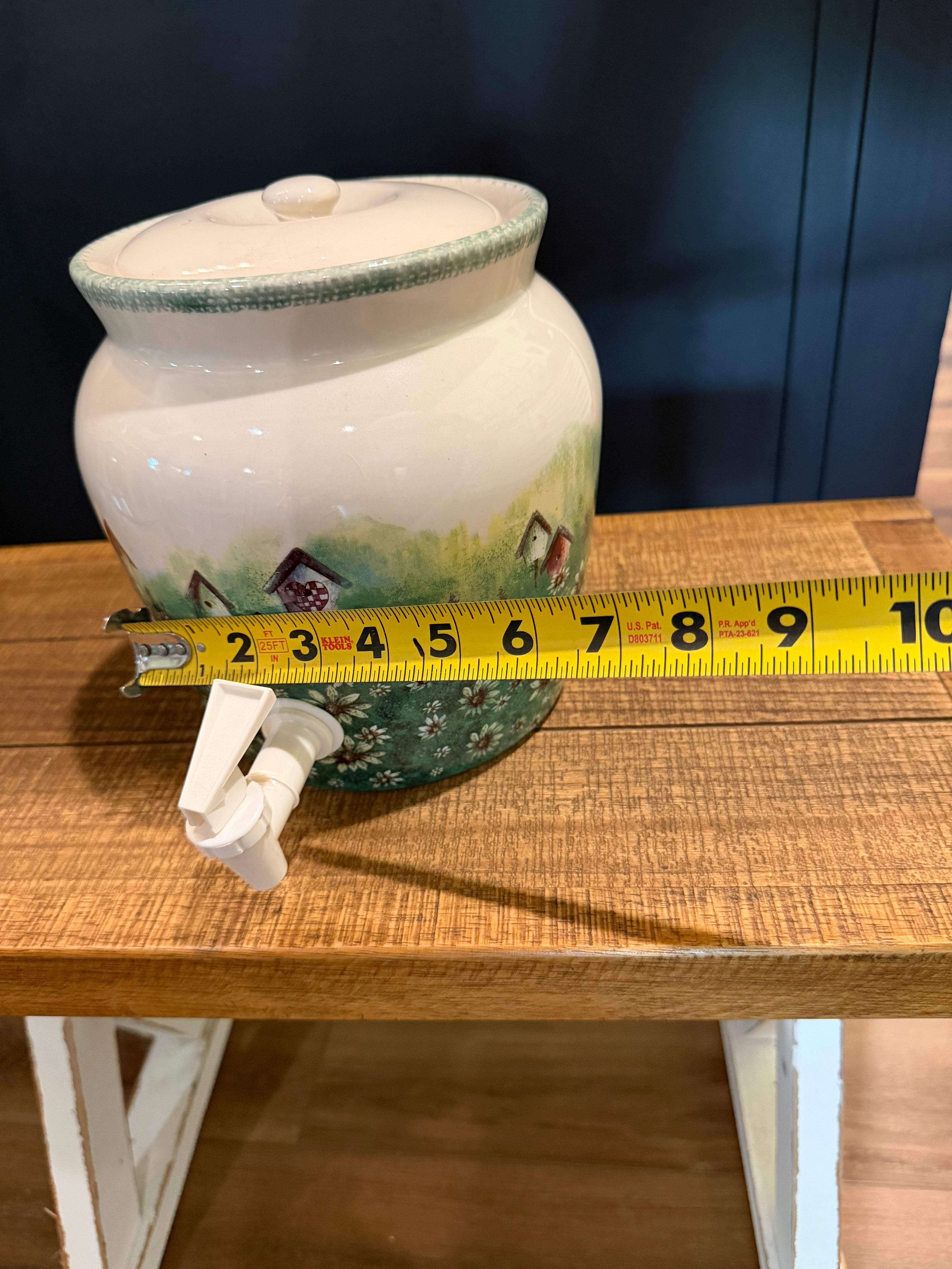 Ceramic birdhouse beverage dispenser