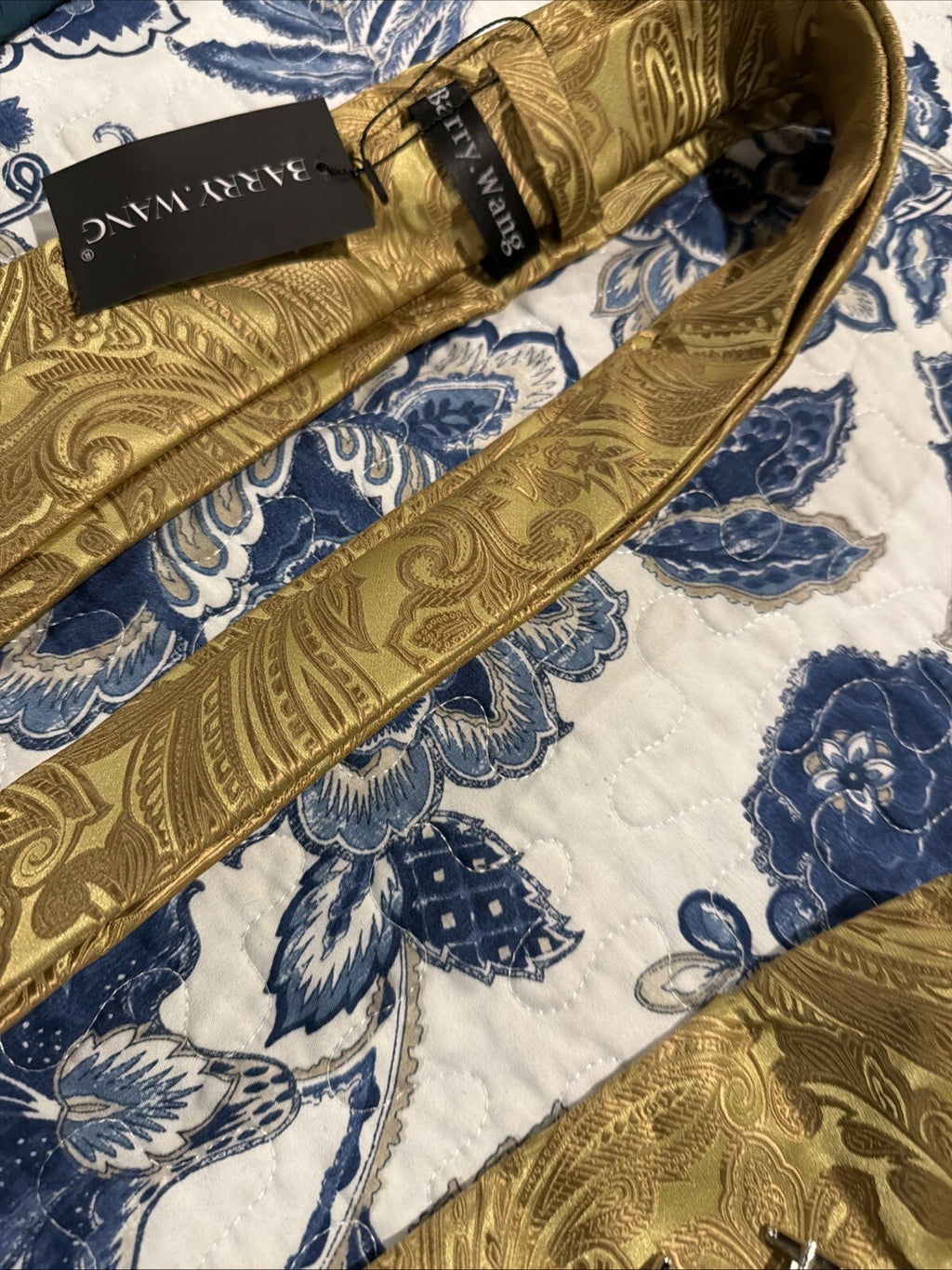 Barry Wang Gold Paisley Tie and Cufflinks Set
