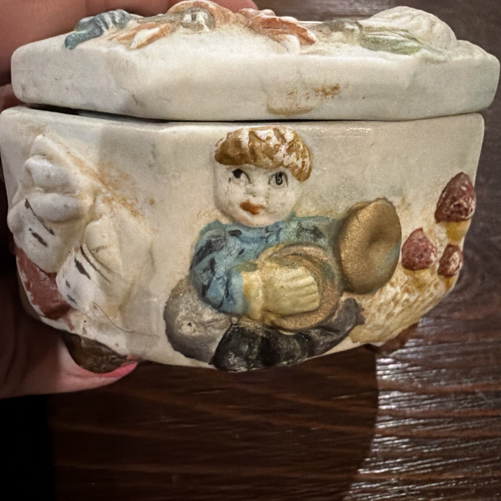 Capodimonte Porcelain Octagon Trinket Case Trinket Box with Lid Italy