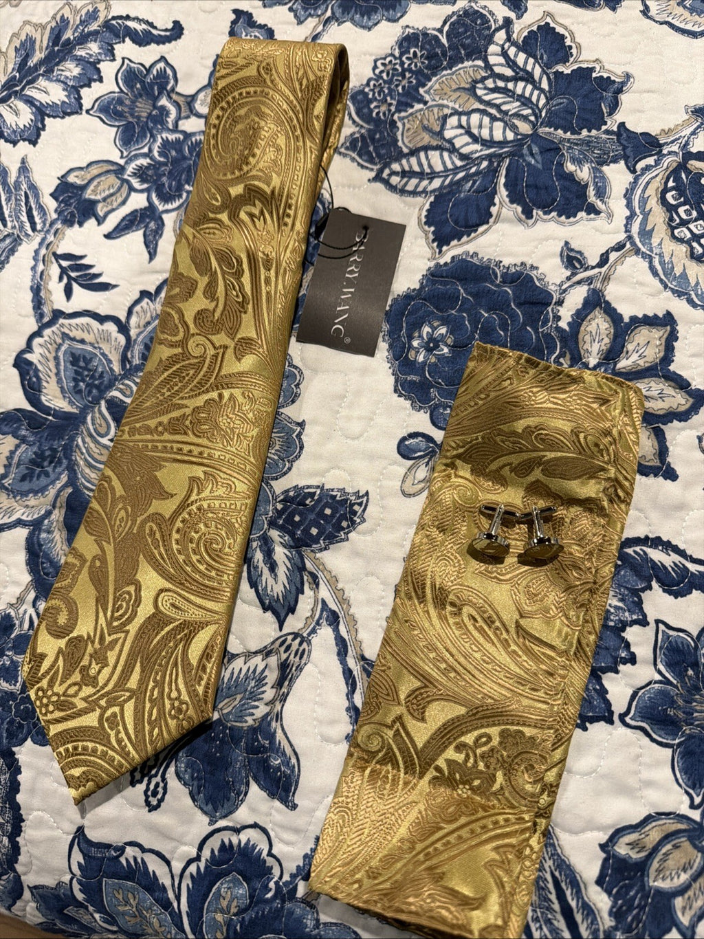 Barry Wang Gold Paisley Tie and Cufflinks Set