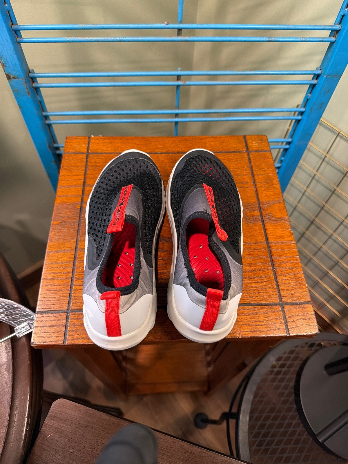 Rugged Shark Youth Size 3 Black and Red Water Shoes
