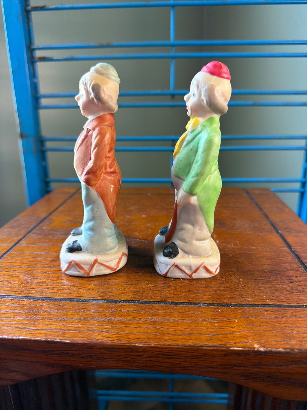 Vintage Ceramic Figurine Pair of Gentlemen with Umbrella and Cane
