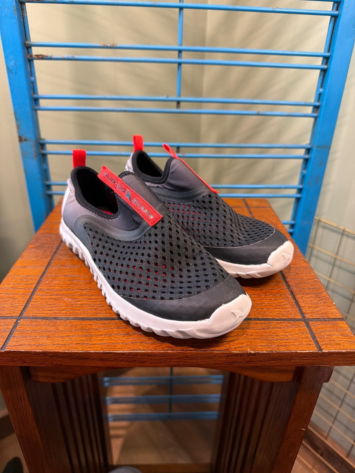 Rugged Shark Youth Size 3 Black and Red Water Shoes