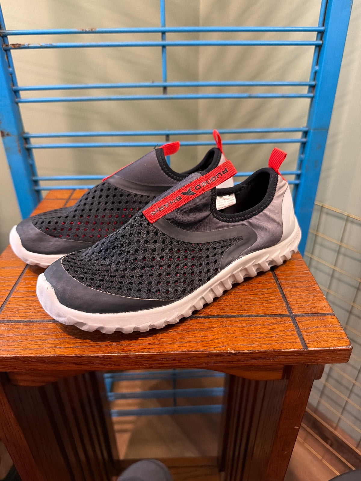 Rugged Shark Youth Size 3 Black and Red Water Shoes