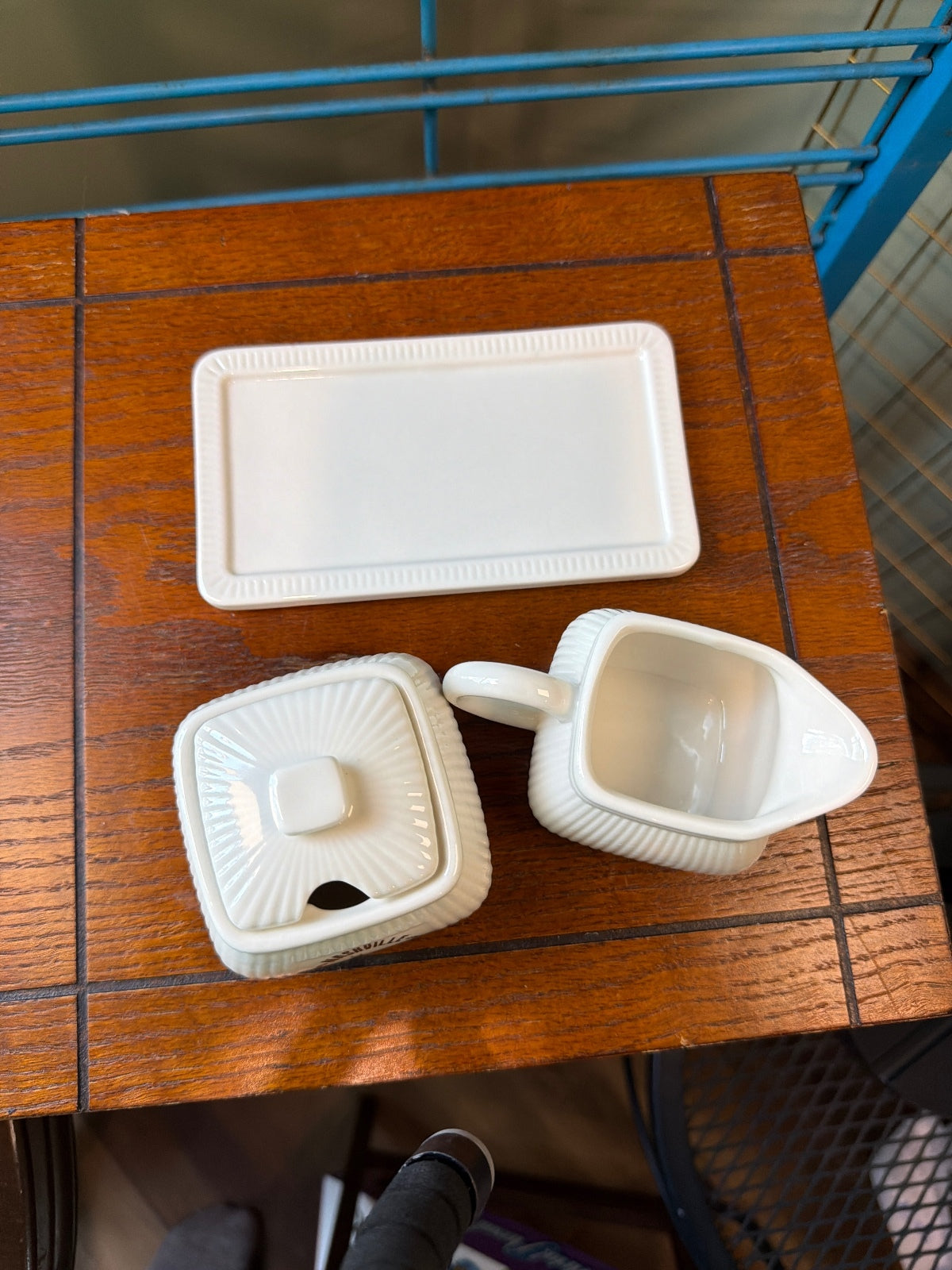 Nashville Ceramic Sugar and Milk Set with Tray
