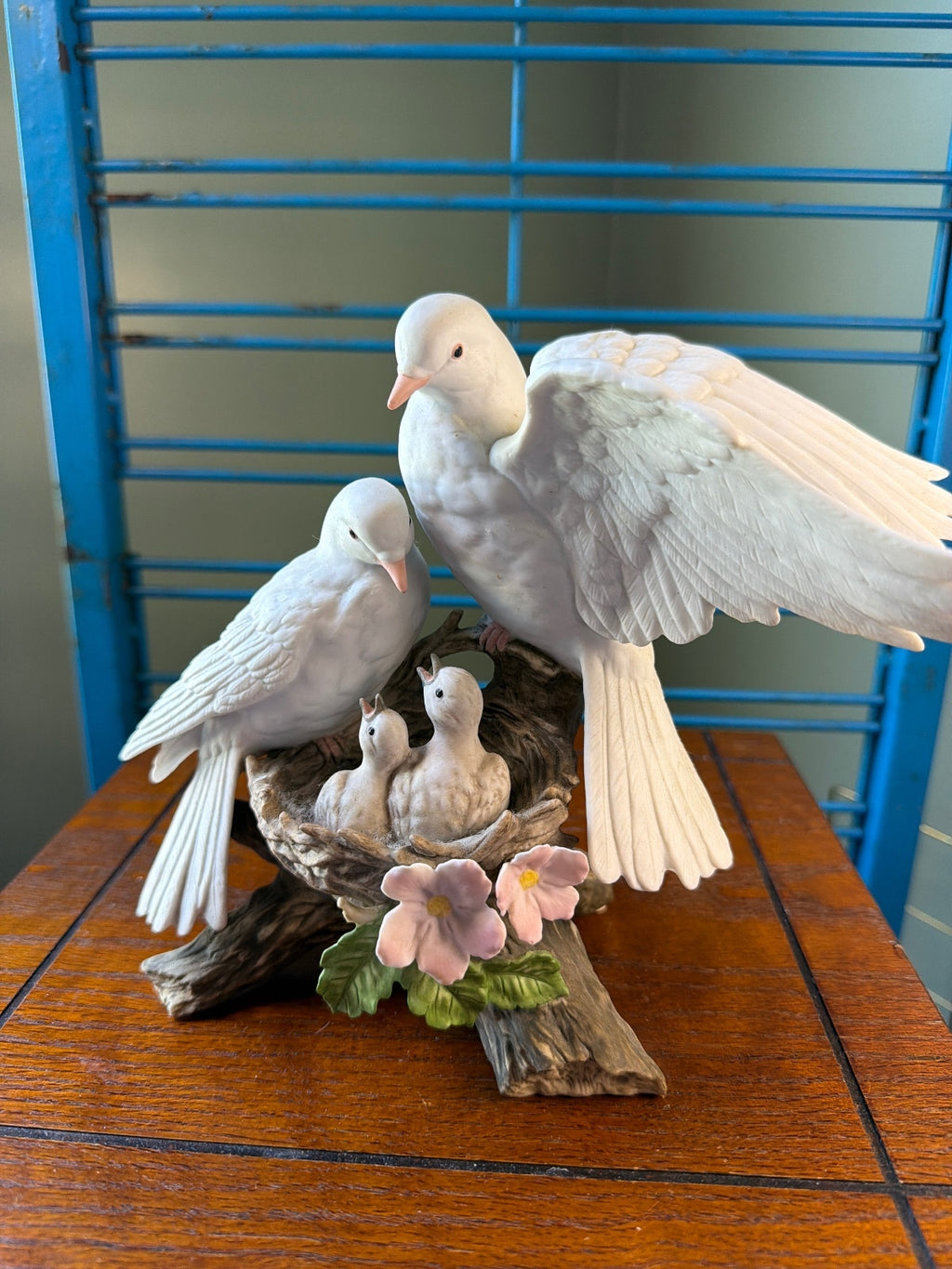 Classic Porcelain Nature's Promise 1996 Dove Family Figurine
