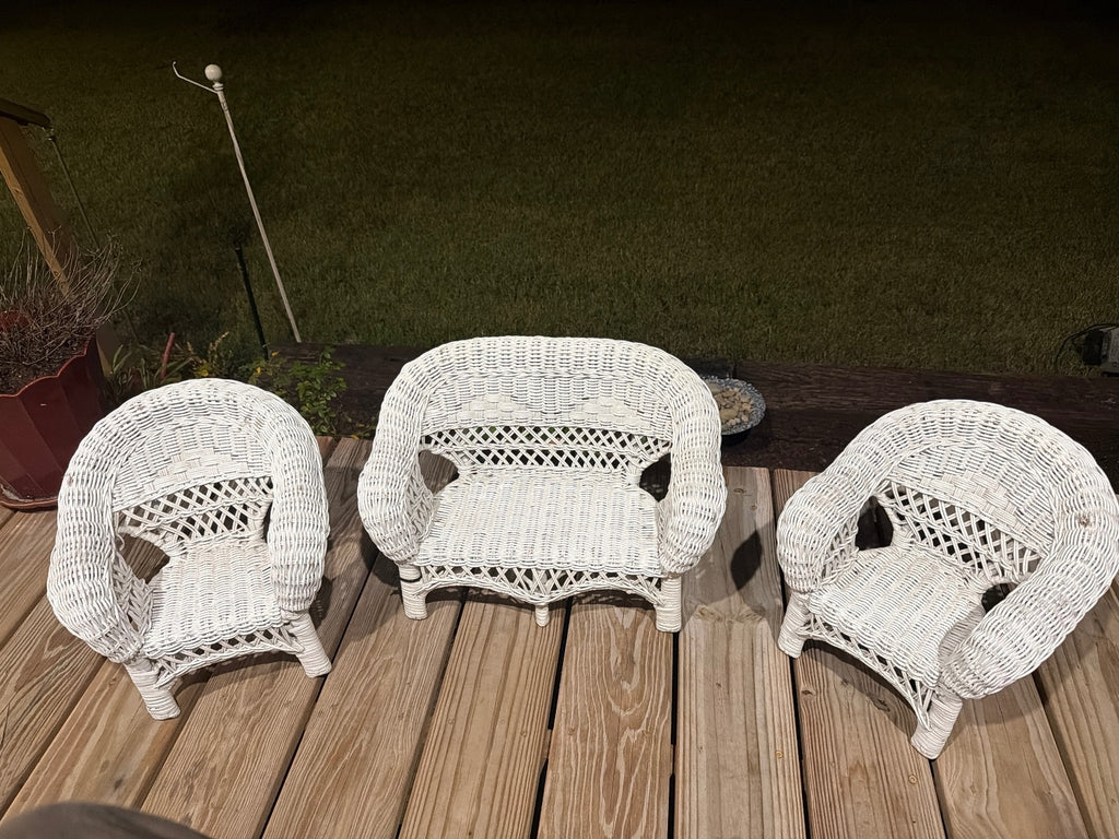 Set of 3 White Wicker Miniature Chairs