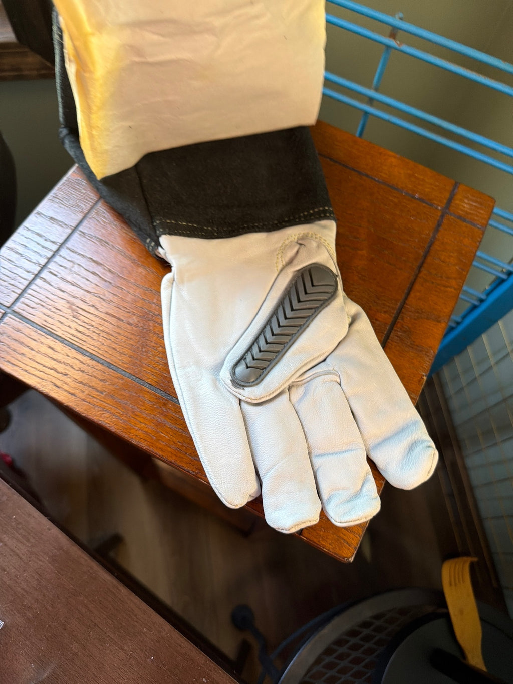 Ironcat MIG/TIG Welding Gloves Premium Grain Goatskin Cut & Impact Resistant 2XL
