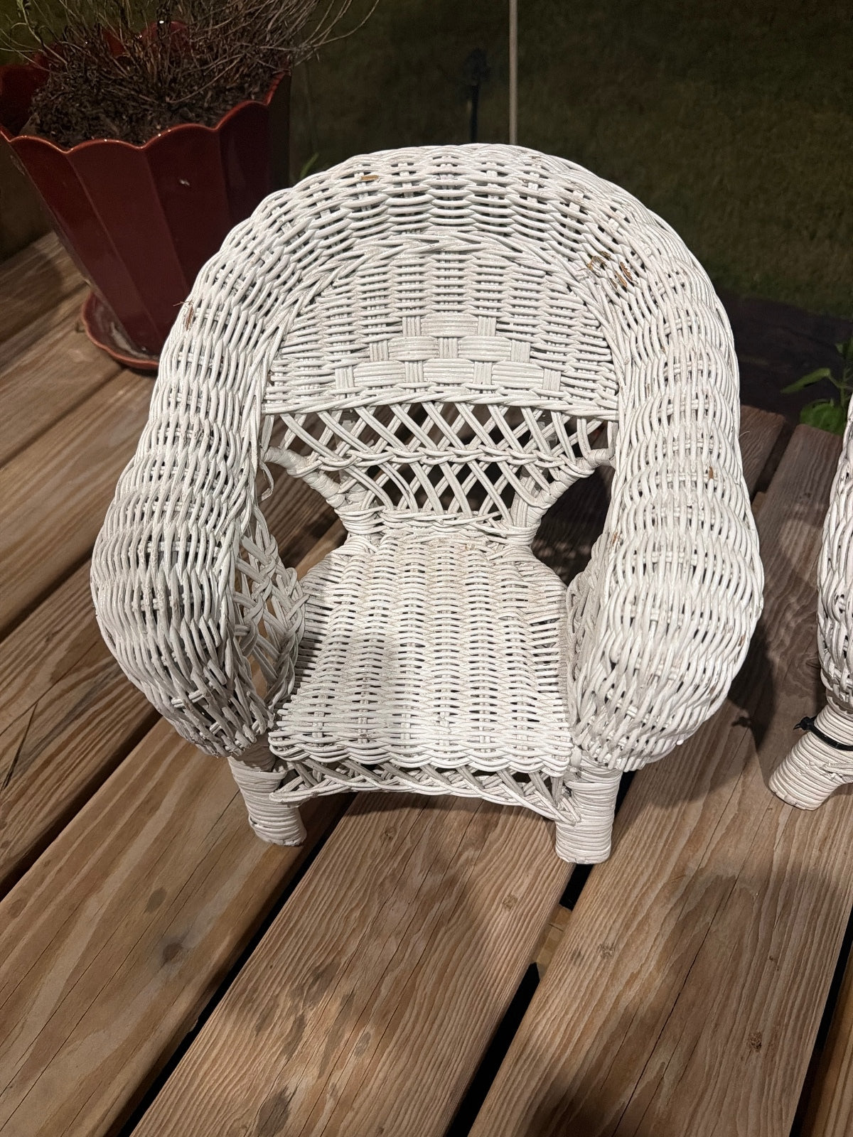 Set of 3 White Wicker Miniature Chairs