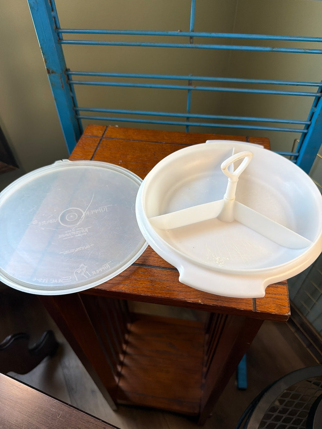 Tupperware Turn-N-Wave Microwave Cooking Tray with Lid