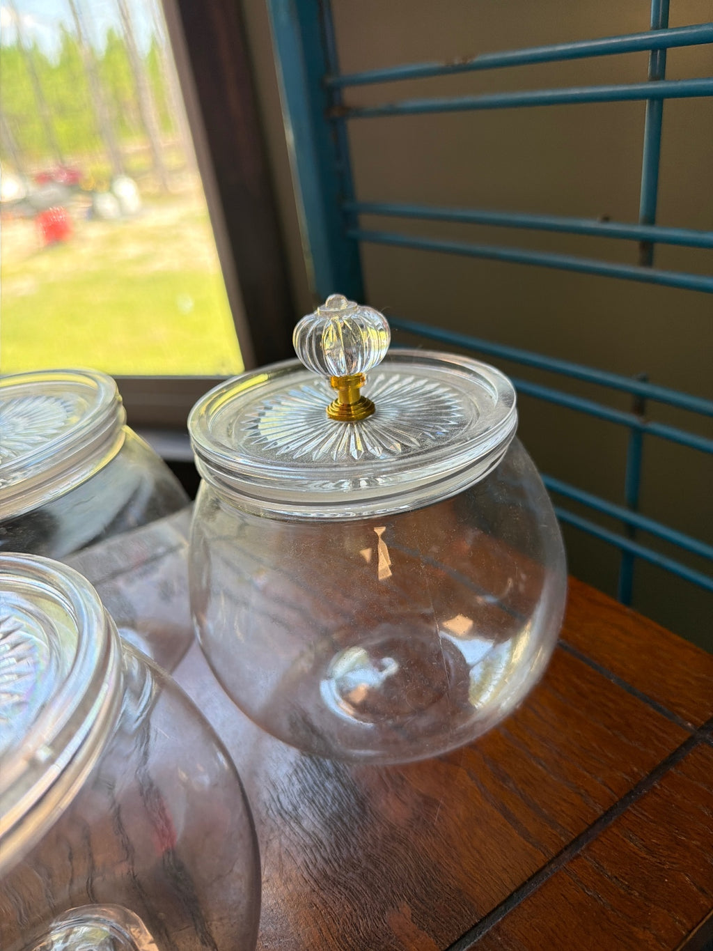 Set of 3 plastic Storage Jars with Decorative Lids