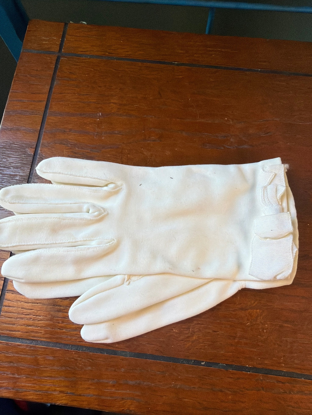 Vintage White cotton Gloves with Buckle Detail