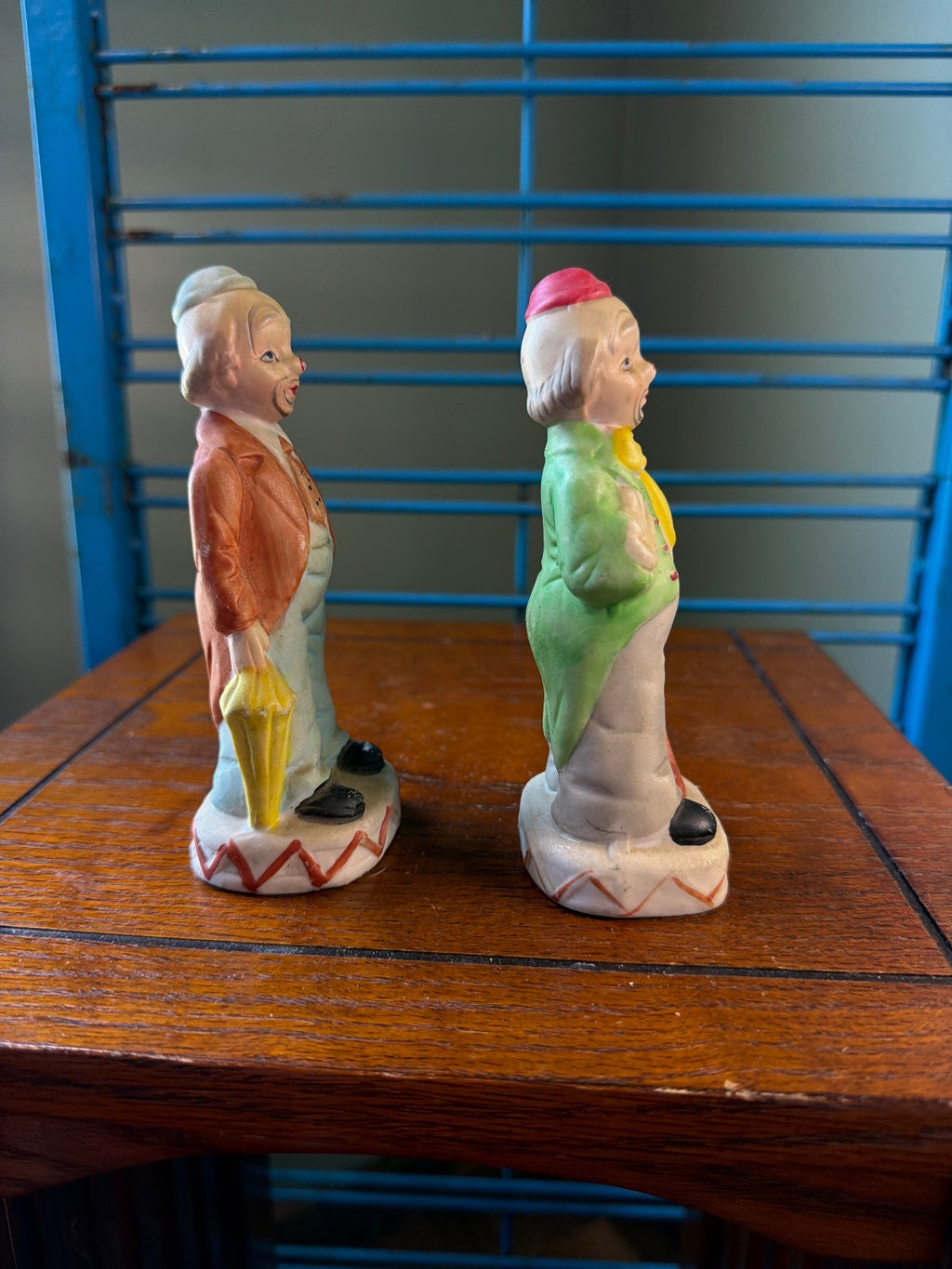 Vintage Ceramic Figurine Pair of Gentlemen with Umbrella and Cane