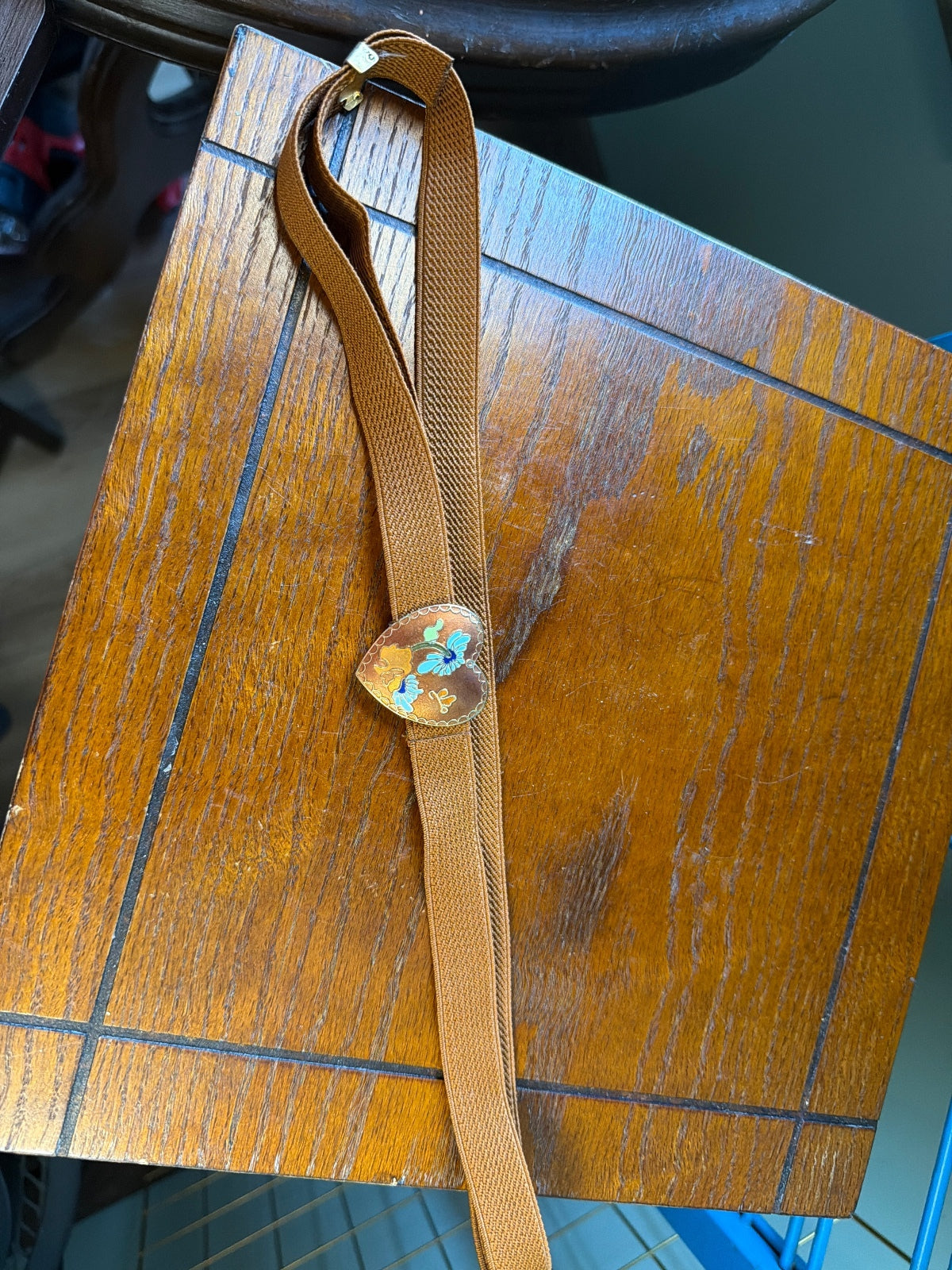 Vintage Brown Elastic Belt with Heart-Shaped Floral Buckle