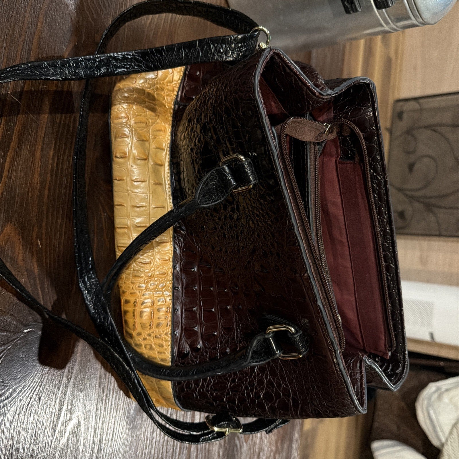 Brahmin Duxbury Women's Medium Leather Burgundy/gold Color